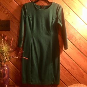 H&M green long sleeve dress